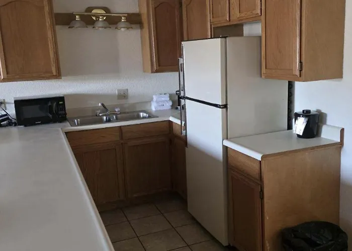 Dog Friendly Hotels in Crescent City