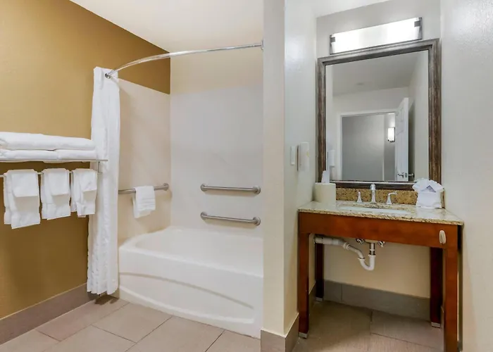 Dog Friendly Hotels in Lady Lake