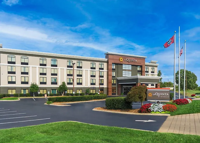 Dog Friendly Hotels in Clarksville