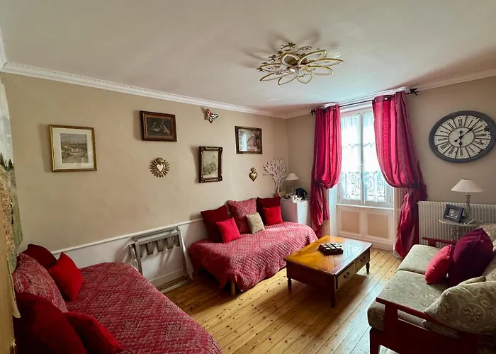 Dog Friendly Hotels in Bayeux