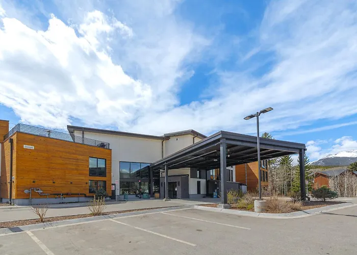 Dog Friendly Hotels in Leadville