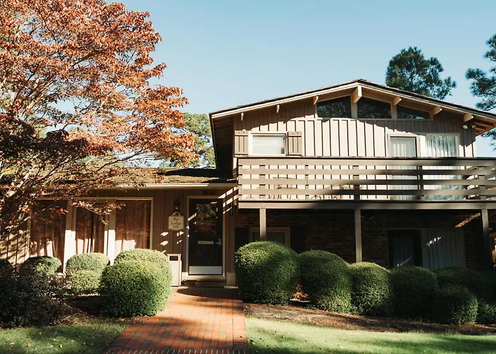 Dog Friendly Hotels in Southern Pines