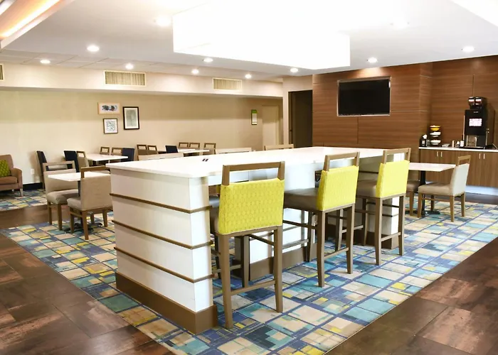 Dog Friendly Hotels in Glen Burnie