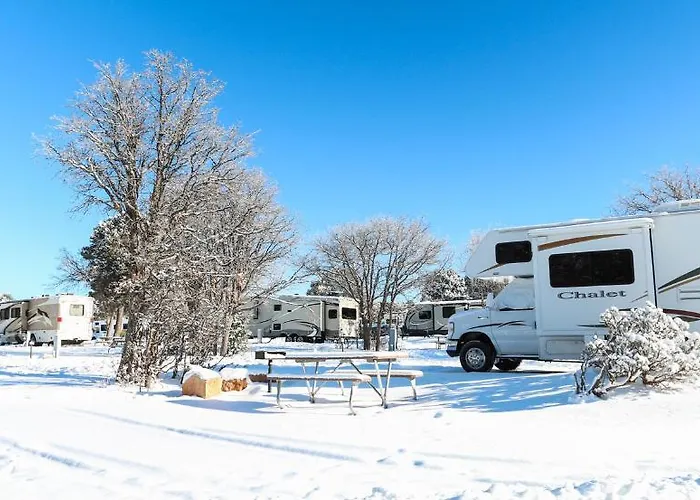 Dog Friendly Hotels in Grand Canyon Village